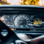 Tips Membedakan Oddometer Kilometer Asli dan Tidak pada Mobil Bekas